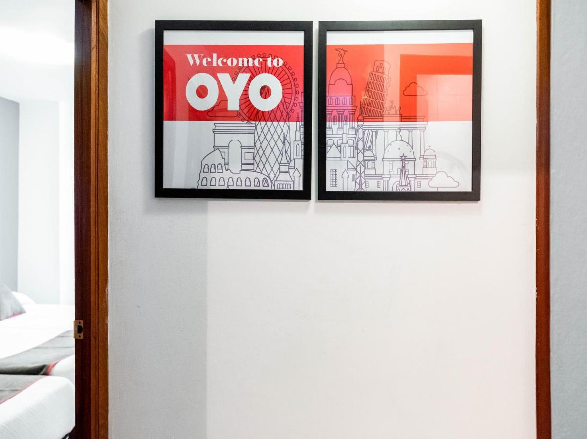 Oyo Hospedaje La Tita Сантьяго-де-Компостела Экстерьер фото