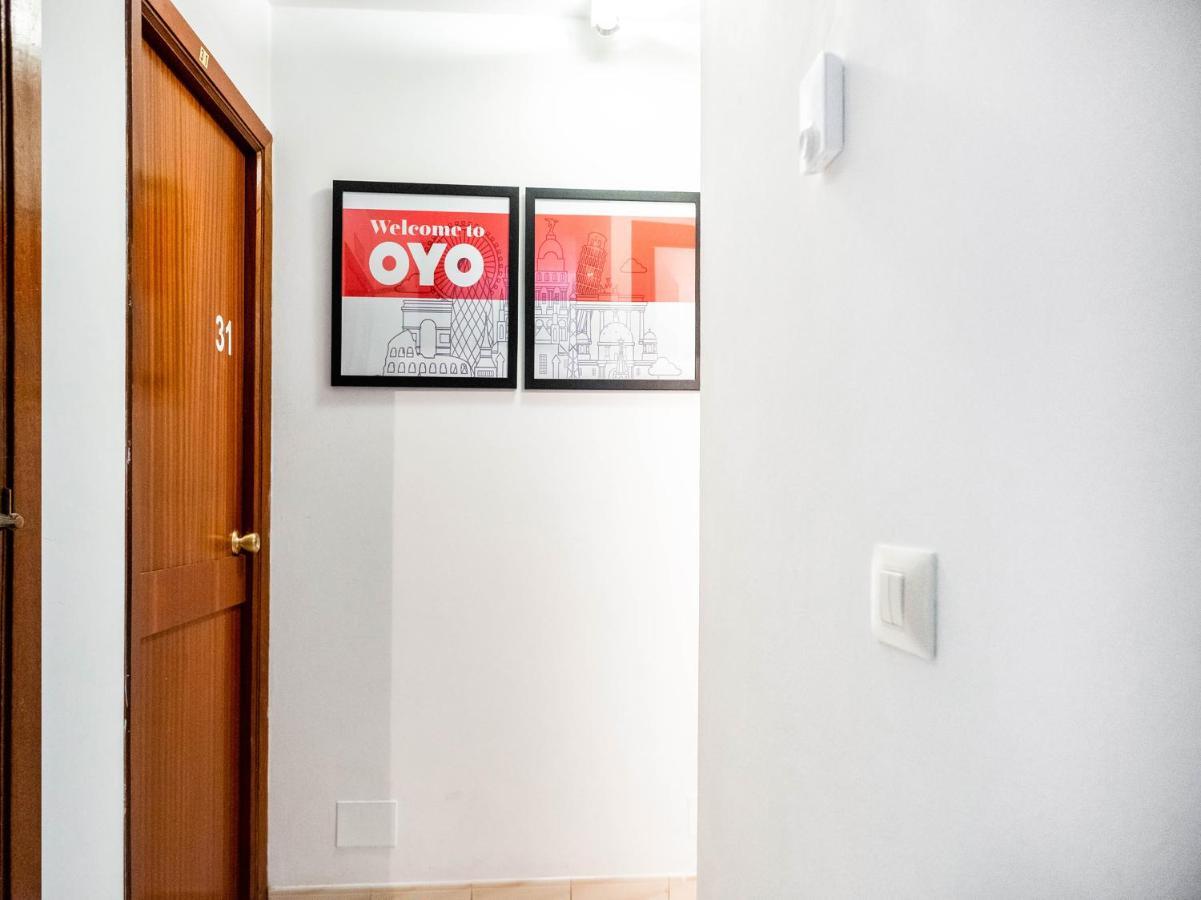 Oyo Hospedaje La Tita Сантьяго-де-Компостела Экстерьер фото